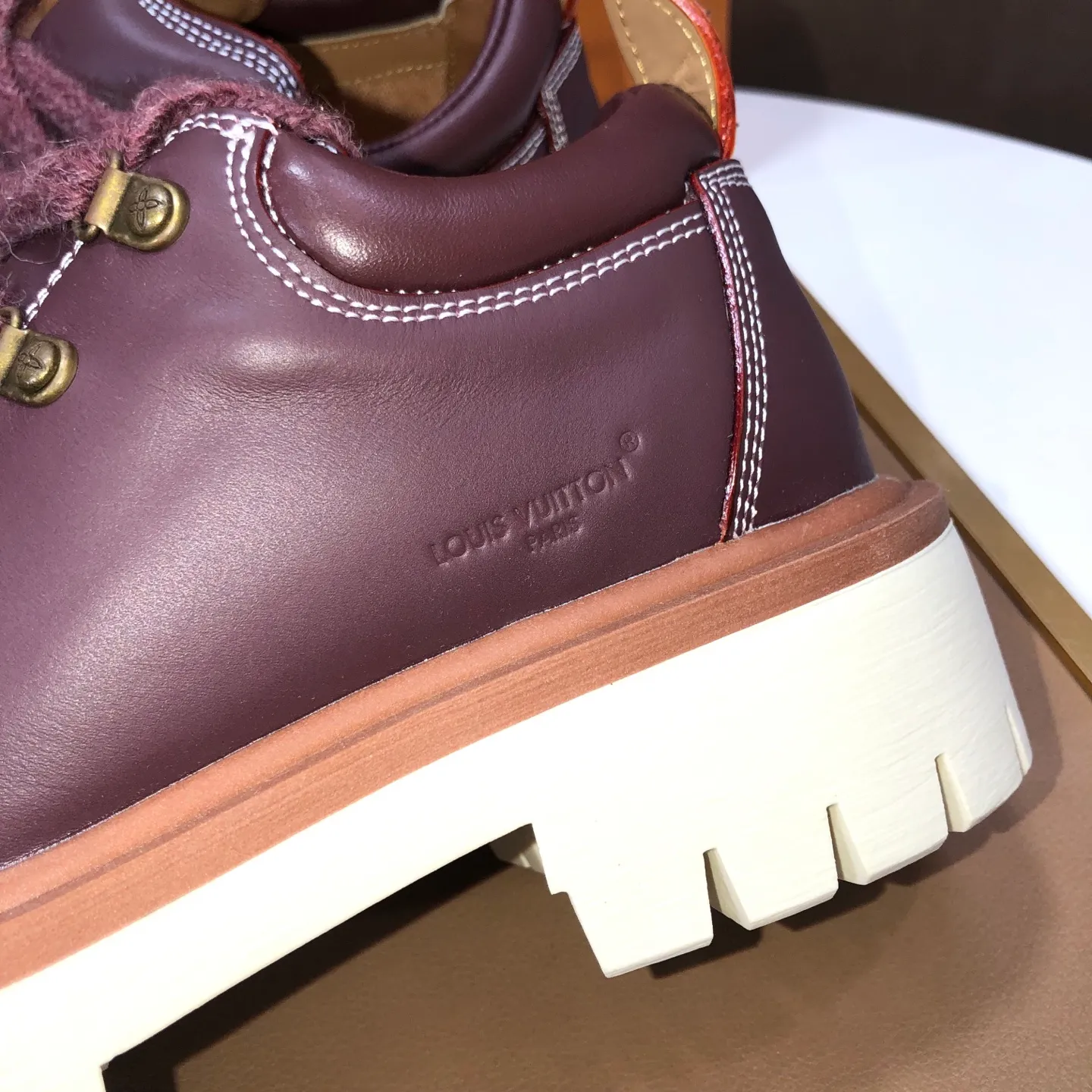 Men's shoes 💰660💰 LV Louis Vuitton 2025 autumn and winter new couple's new style, the original version is developed one to one, retro fashion, handsome and cool mountaineering derby shoes are out of stock 👍 💎 Material: imported first-layer cowhide 💎 Lining: imported lambskin 💎 Outsole: original molded TR non-slip sole 💎 Bottom height: 3.5cm 💎 Shoe size: 35-45 for both men and women